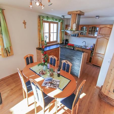 Cosy Holiday Flat In A Farmhouse Taxenbach Eksteriør bilde