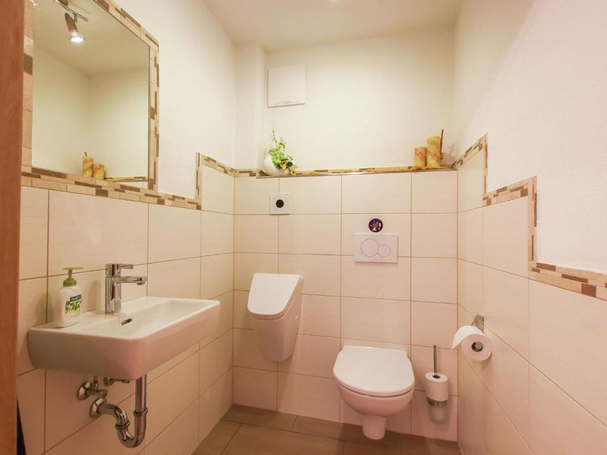 Cosy Holiday Flat In A Farmhouse Taxenbach Rom bilde